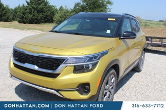 Used 2023 Kia Seltos S w/ Navigation Package image 1