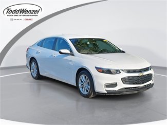 Used 2017 Chevrolet Malibu LT image 1
