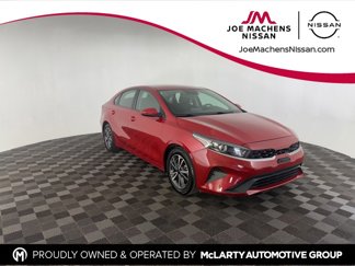 Used 2022 Kia Forte LXS image 1