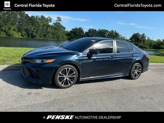 Used 2020 Toyota Camry SE image 1