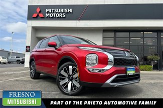 New 2025 Mitsubishi Outlander SE image 1