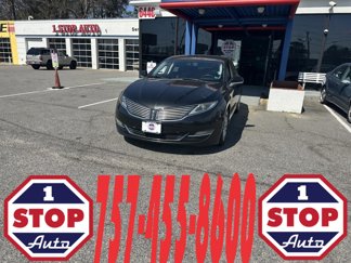 Used 2013 Lincoln MKZ image 1
