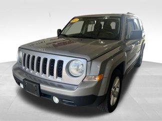 Used 2014 Jeep Patriot Latitude image 1