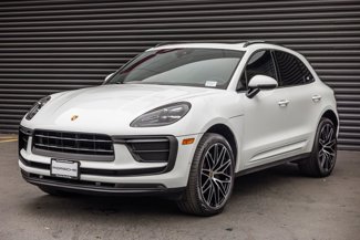 Certified 2022 Porsche Macan image 1