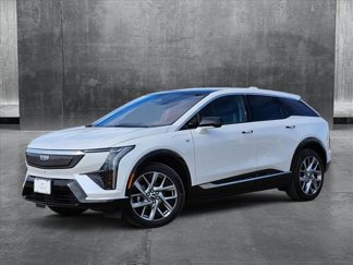 New 2025 Cadillac Optiq Luxury 1 image 1