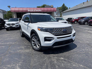 Used 2022 Ford Explorer Limited image 1