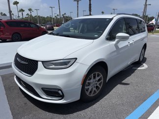 Used 2021 Chrysler Pacifica Touring-L image 1