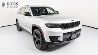 Used 2023 Jeep Grand Cherokee L Laredo image 1