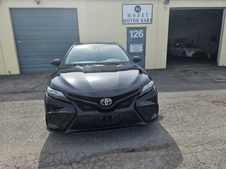 Used 2021 Toyota Camry SE image 1