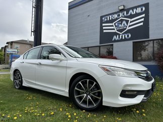 Used 2017 Honda Accord Touring image 1