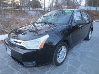 Used 2011 Ford Focus SE image 1