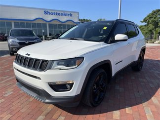Used 2020 Jeep Compass Latitude image 1