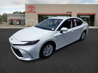 New 2025 Toyota Camry LE image 1