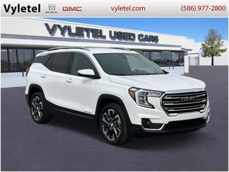 Certified 2022 GMC Terrain SLT image 1
