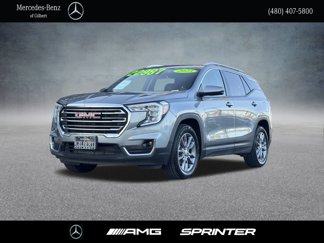 Used 2023 GMC Terrain SLT image 1