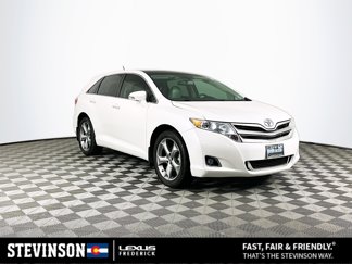 Used 2014 Toyota Venza XLE image 1