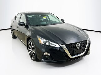 Used 2020 Nissan Altima 2.5 Platinum image 1
