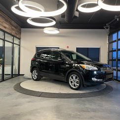 Used 2014 Ford Escape Titanium image 1