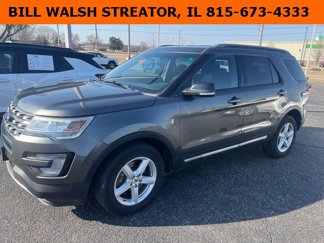 Used 2017 Ford Explorer XLT image 1