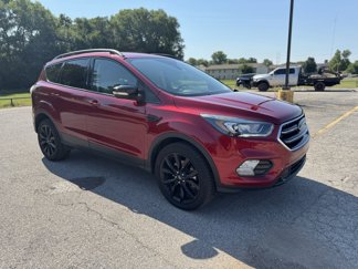 Used 2017 Ford Escape Titanium video 1