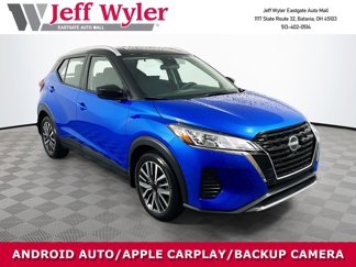 Used 2022 Nissan Kicks SV image 1