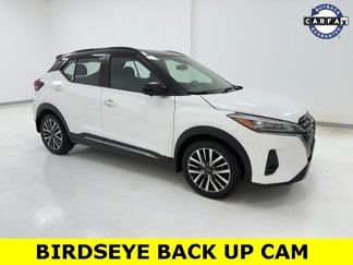 Used 2023 Nissan Kicks SR image 1