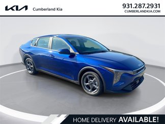 New 2025 Kia K4 LXS image 1