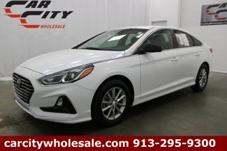 Used 2019 Hyundai Sonata SE w/ Cargo Package image 1