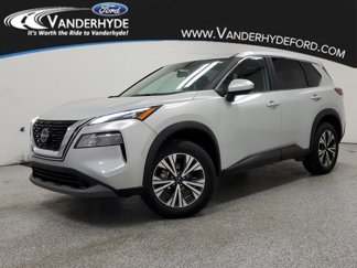 Used 2023 Nissan Rogue SV image 1
