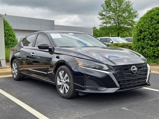 Used 2024 Nissan Altima 2.5 S image 1
