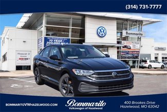 Certified 2024 Volkswagen Jetta SE w/ Panoramic Sunroof Package image 1