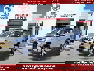 Used 2022 Toyota RAV4 XLE image 1