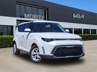 New 2025 Kia Soul LX image 1