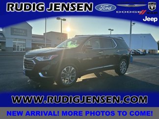 Used 2020 Chevrolet Traverse Premier w/ LPO, Floor Liner Package image 1