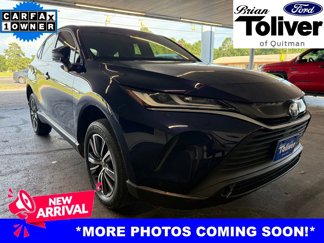 Used 2023 Toyota Venza LE image 1