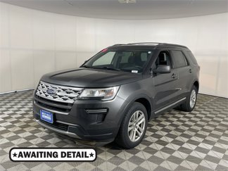 Used 2018 Ford Explorer XLT image 1
