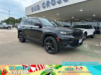 Used 2023 Jeep Grand Cherokee Altitude image 1