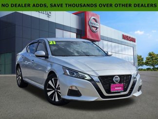 Used 2021 Nissan Altima 2.5 SV image 1