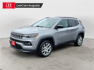 Used 2022 Jeep Compass Latitude image 1