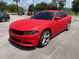 Used 2015 Dodge Charger SXT image 1