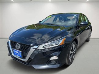 Used 2022 Nissan Altima 2.5 SL image 1