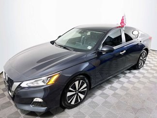 Certified 2022 Nissan Altima 2.5 SV image 1