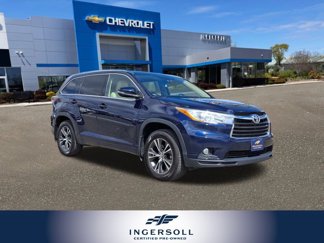 Used 2016 Toyota Highlander XLE image 1