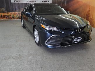 Used 2021 Toyota Camry LE image 1
