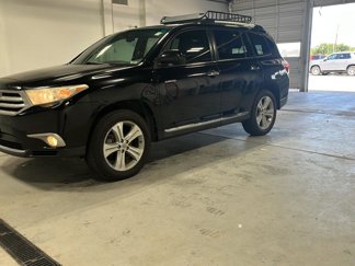 Used 2013 Toyota Highlander Limited image 1