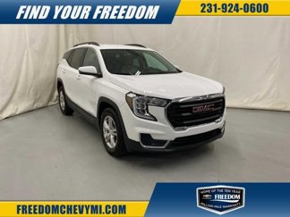 Certified 2022 GMC Terrain SLE w/ Driver Convenience Package image 1