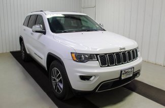 Used 2017 Jeep Grand Cherokee Limited image 1