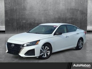 Used 2024 Nissan Altima 2.5 S image 1