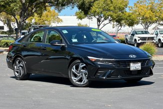 Certified 2025 Hyundai Elantra SEL w/ Cargo Package image 1