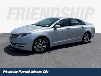 Used 2013 Lincoln MKZ image 1